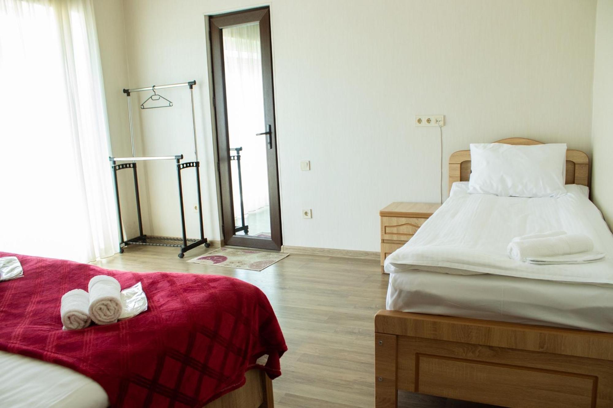 Planet Kazbegi Hotel Luaran gambar