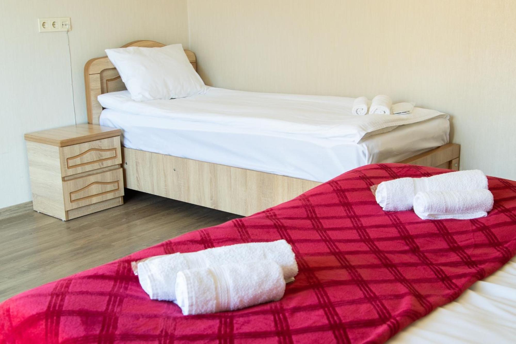 Planet Kazbegi Hotel Luaran gambar