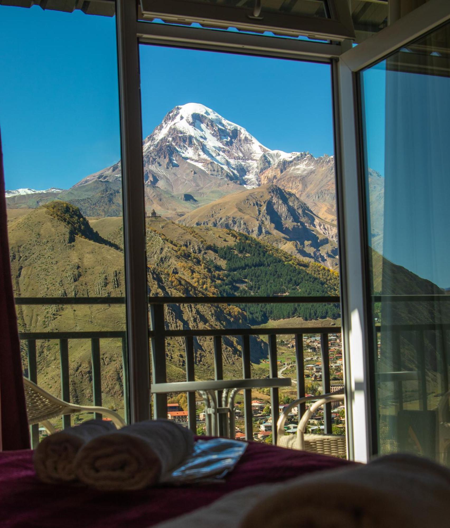 Planet Kazbegi Hotel Luaran gambar