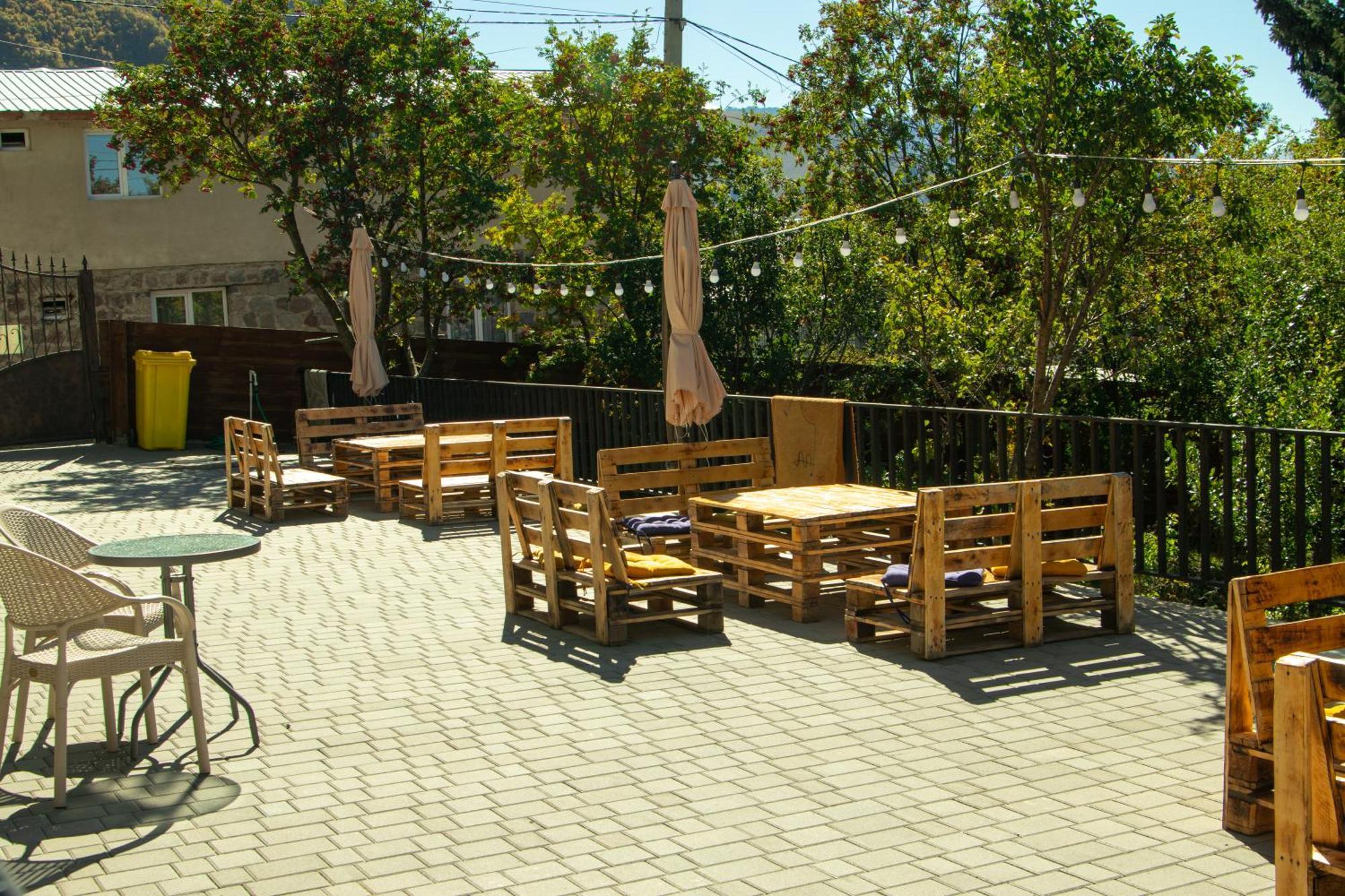 Planet Kazbegi Hotel Luaran gambar